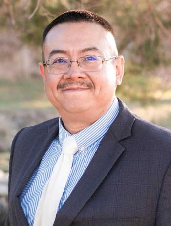 Business-Head-Shot-of-Rudy